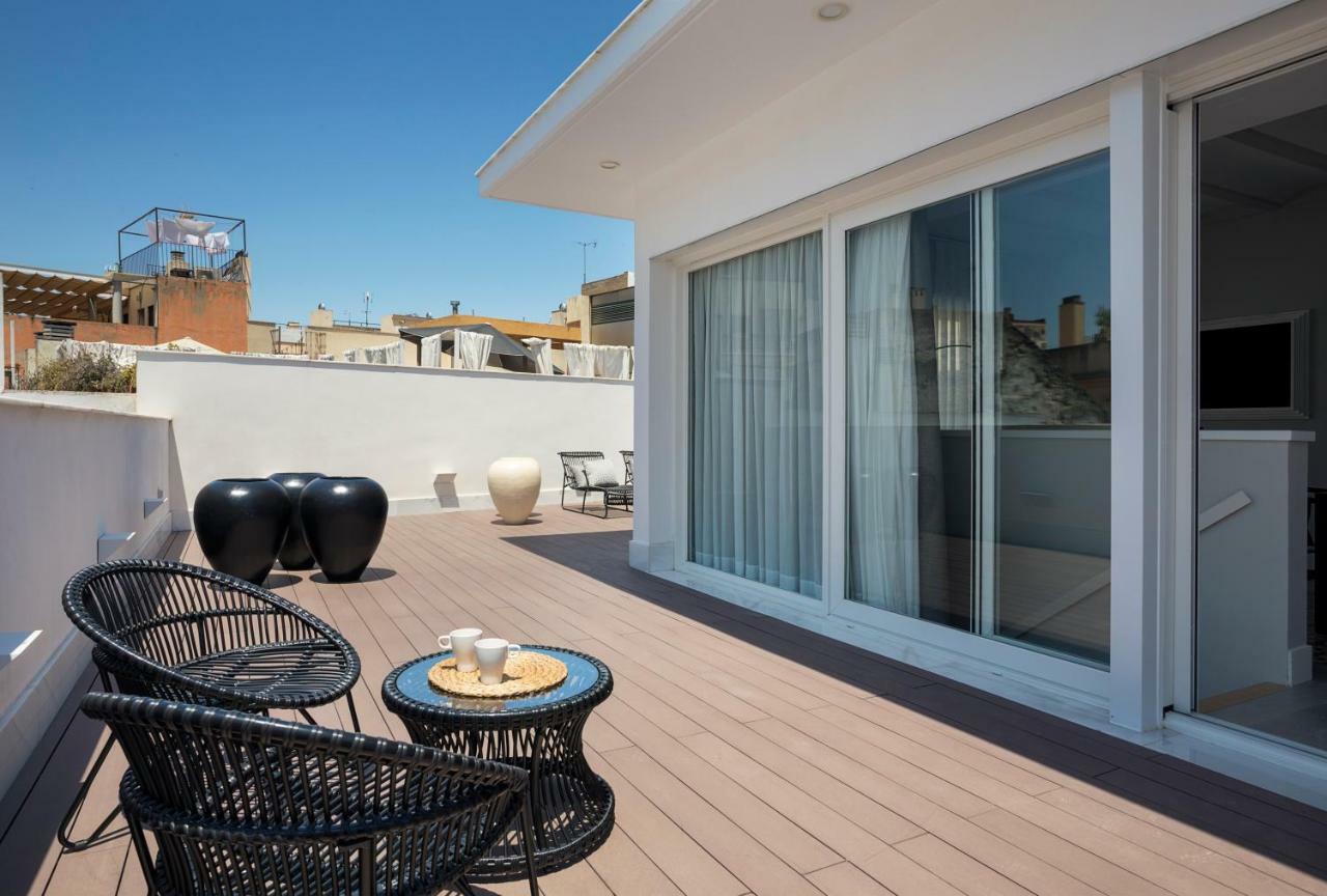 Apartamentos One Shot Conde De Torrejon Seville Exterior photo